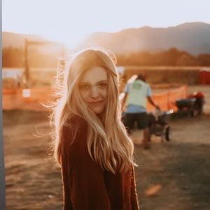 Meet your Posher, Sierra